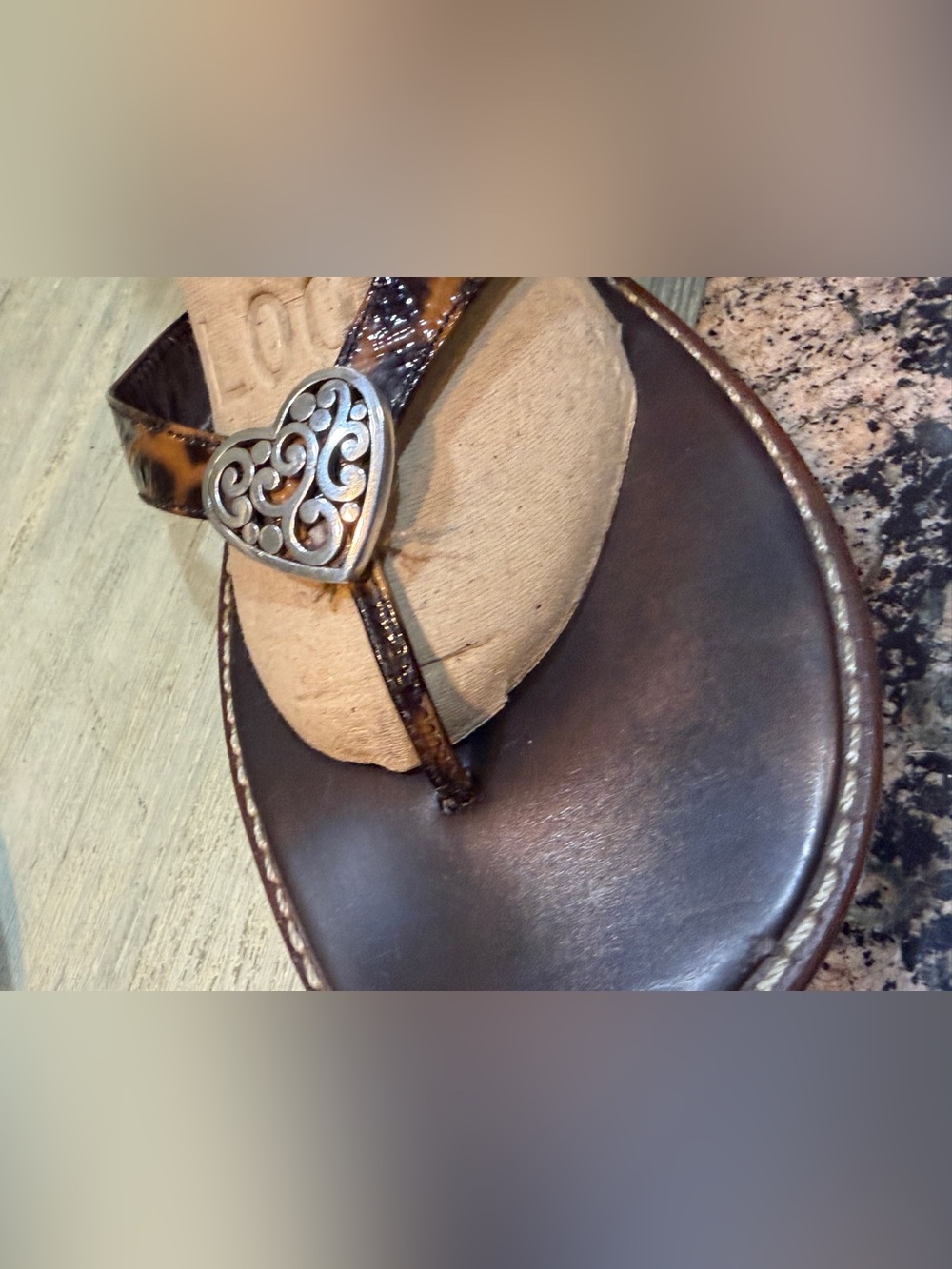 Brighton Leopard Print Thong Sandals - Brown 11M - Picture 3 of 10
